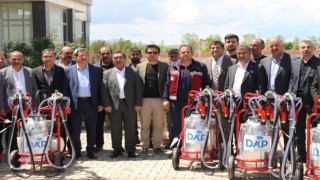 Elazığda üreticilere süt sağım makinası desteği