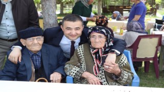Emirdağda Fidanlar Çınarlarla Buluşuyor projesi devam ediyor