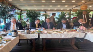 Erbakan “Yeniden Milli Görüş, Yeniden Refah Partisi” diyerek vatandaşın desteğini istedi