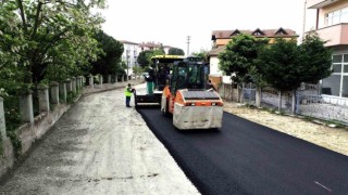 Erenlerde 2 cadde ve 26 sokak 10 bin ton asfaltla yenilendi