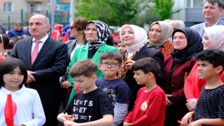 Erenlerde yenilenen oyun sokağı hizmete açıldı