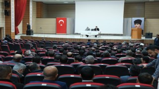 Erzincanda “En Güvenli Sığınağımız Aile” konulu konferans verildi