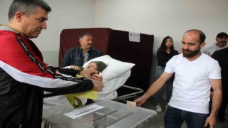 Erzincanda vatandaşlık görevi engel tanımadı