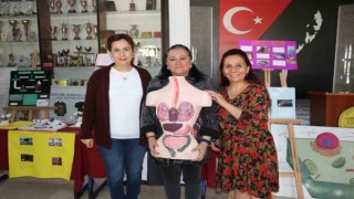 Eskişehir Atatürk Lisesinde ‘Biyoloji derslerinde işlenen konular okulda sergilendi