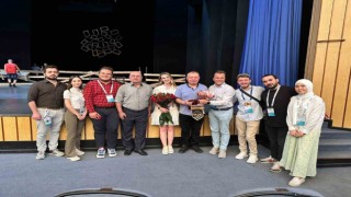 Eskişehir ‘Sui Generis Tiyatro, Özbekistandan Eskişehire ilgi ile döndü