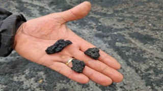 Etna Yanardağı yeniden lav ve kül püskürttü