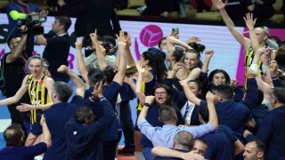 Fenerbahçe Kadın Voleybol Takımı şampiyon oldu