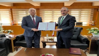 FÜ ile Azerbaycan Milli İlimler Akademisi arasında mutabakat zabtı imzalandı