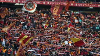Galatasaray taraftarından kombine yenilemeye yoğun ilgi