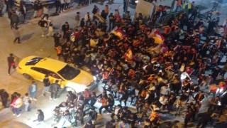 Galatasarayın şampiyonluğu Hakkaride coşkuyla kutlandı
