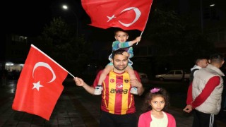 Galatasarayın şampiyonluğu Taşovada coşkuyla kutlandı