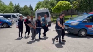 Gaziantepte göçmen kaçakçılığı yapan 6 kişiye gözaltı