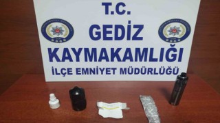 Gediz polisi uyuşturucuya geçit vermiyor