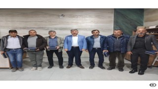 Gedizde emekliye ayrılan belediye personeline veda yemeği