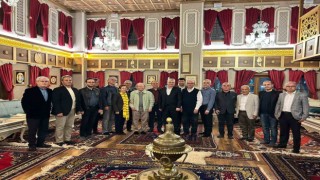 Gördesli yazarlar Manisada buluştu