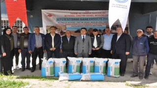 Güroymakta 25 çiftçiye 13 bin 600 kilogram fasulye tohumu dağıtıldı