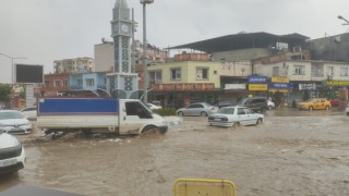 Hatay Kırıkhanda fırtına ve şiddetli yağış