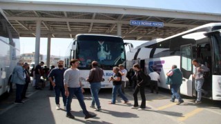 Hatay otogarında depremzedelerin seçim yoğunluğu