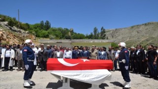 Hayatını kaybeden asker son yolculuğuna uğurlandı