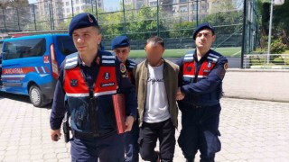 Hırsızı girdiği evde düşürdüğü seçmen kağıdı yakalattı