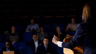 İnovasyon ve Teknoloji: Yeni Teknolojilerin İş Dünyasına Etkisi