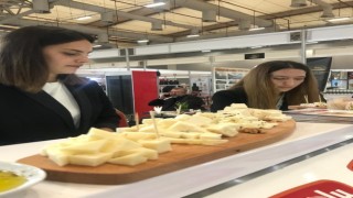 İstanbul Peynir ve Zeytin Fuarı ziyaretçilerini ağırlamaya devam ediyor