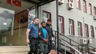 İstanbulda bisikletle minibüsten matkap çalan hırsız yakalandı