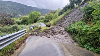 İtalyada şiddetli yağış, sel ve toprak kaymasına yol açtı