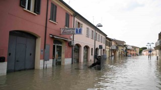 İtalyadaki sel felaketinde can kaybı 13e yükseldi