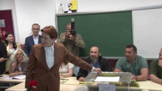İYİ Parti Genel Başkanı Akşener, oyunu Üsküdarda kullandı