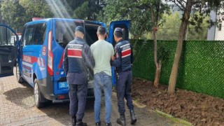 İzmirin ilçelerinde operasyon: 13 tutuklama