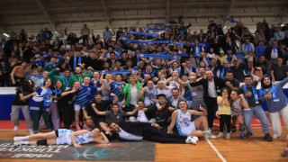 İzmit Belediyespor finalde
