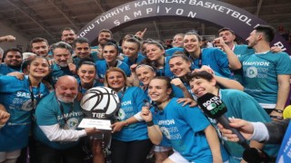 İzmitli basketbolcuların şampiyonluğu kentte coşkuyla kutlanacak