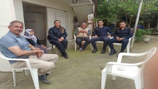 Jandarma ekipleri yaşlı çınarları unutmuyor