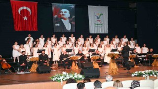 Kadınlar korosundan “kadın ağzı türküleri”
