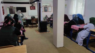 Kadınlara erken teşhisin önemi anlatıldı