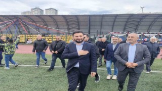 Kağıthanede düzenlenen uçurtma şenliği renkli görüntüler oluşturdu