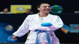 Kağıtsporlu Gülsen, Akdeniz Karate Şampiyonu oldu