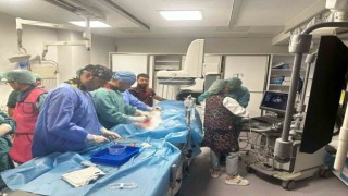 Kalbi delik hastaya ameliyatsız kapama işlemi