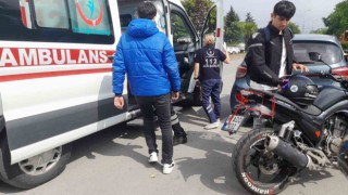 Karadeniz Ereğlide motosikletle araç çarpıştı: 1 yaralı