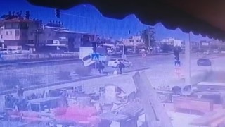 Karayolunda korku dolu anlar: Çarptı, savruldu, bariyere çarparak durabildi