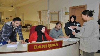 Karsta sandık başkanları torbalarını adliyeden aldı