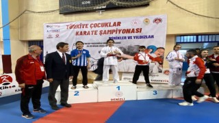 Kartepeli Aslı Bera Kurt Türkiye ikincisi oldu