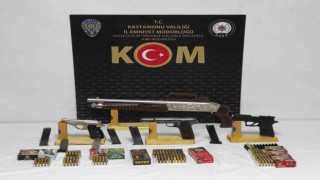 Kastamonuda kaçak silah operasyonu: 2 gözaltı