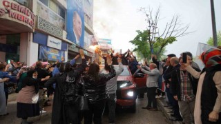 Kastamonulular Cumhurbaşkanı Erdoğanın zaferi için sokaklara akın etti