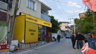 Kavgayı ayırmak isteyen esnaf canından oldu