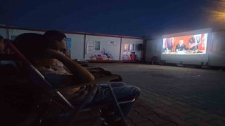 Kayapınar Belediyesinden depremzede çocuklara sinema keyfi