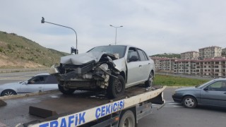 Kayseride trafik kazası: 5 kişilik otomobilden 10 yaralı çıktı