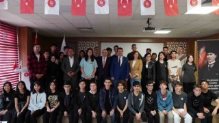 Keçiörende Vecihi Hürkuş Anadolu Lisesine enstrüman desteği