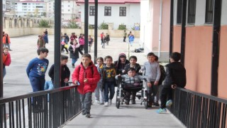 Kendileri küçük yürekleri büyük çocuklar
